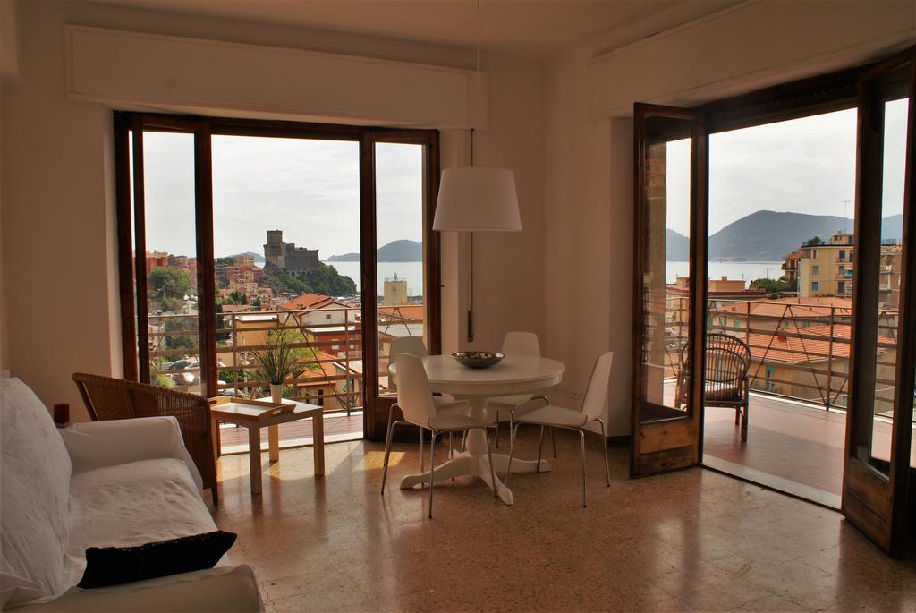 Ferienwohnung Il Terrazzo Sul Castello Lerici Exterior foto